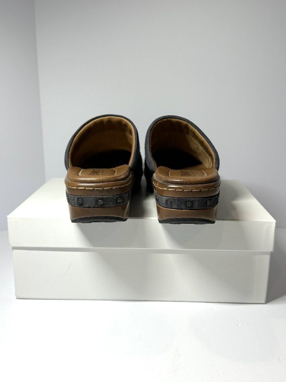 Born Bandy Blanket Clogs - Picture 5 of 8